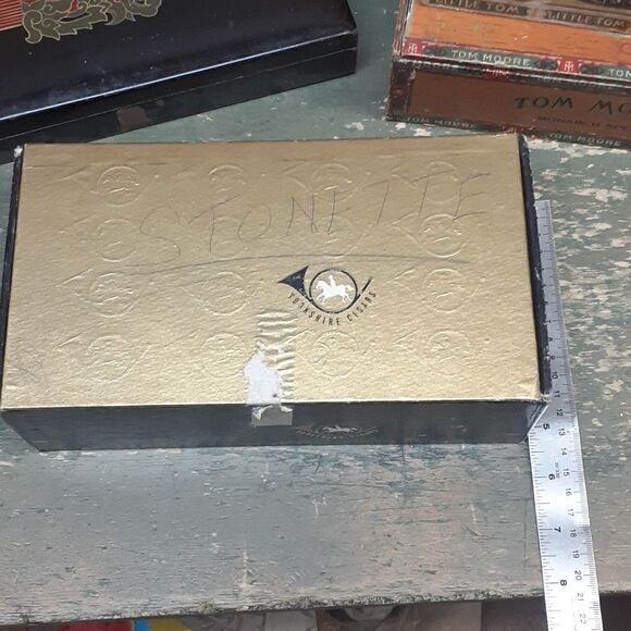 4 pc set of Vintage cigar boxes including Little Tom, Tom Moore, Yorkshire, etc. - Picture 2 of 9